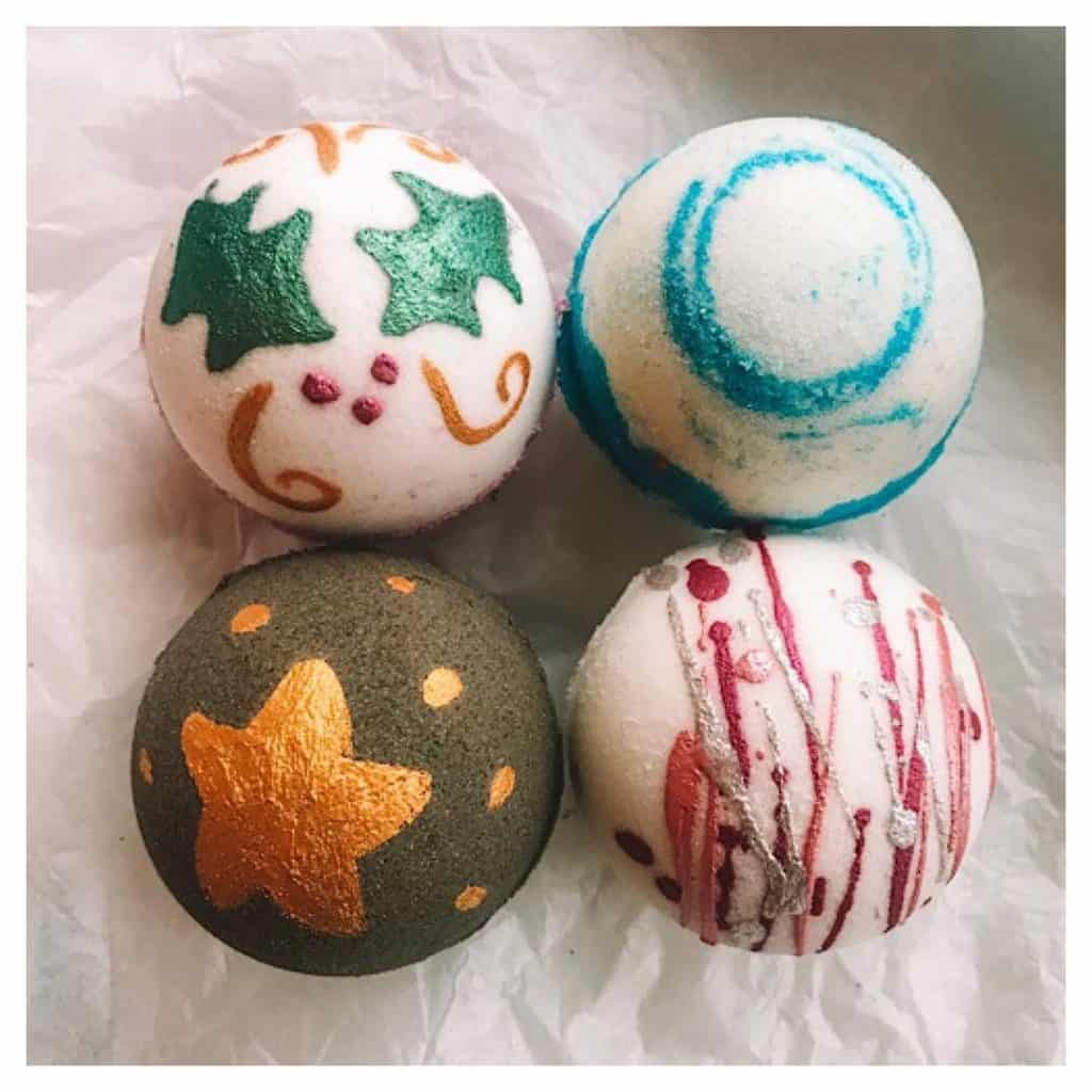 4 different types of bath bombs