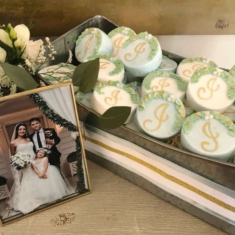 custom wedding gift bath bombs