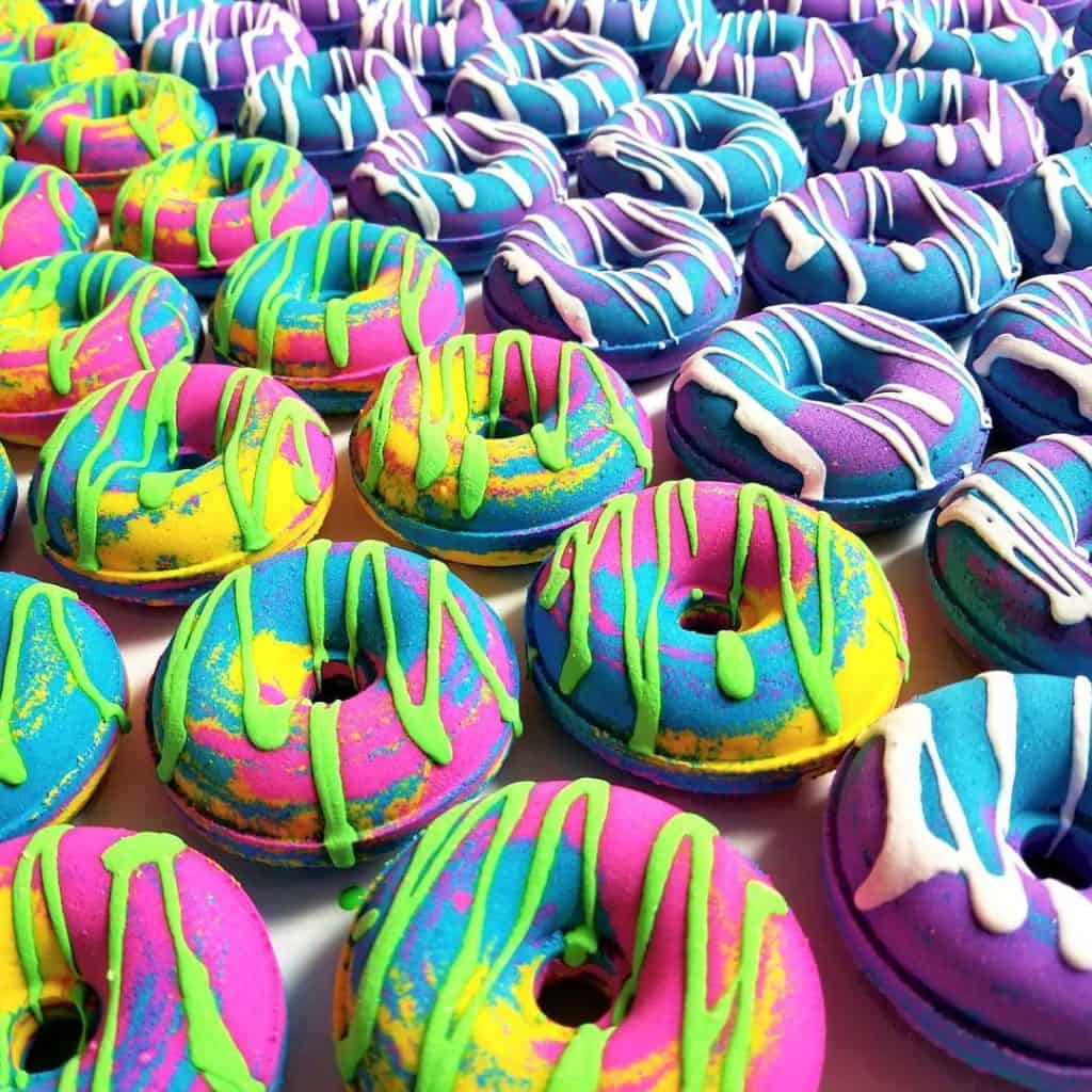 Are Bath Bombs Safe for Kids? Plus 7 Cute Bath Bombs Picks for Kids