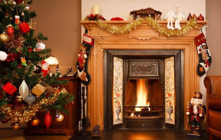 Best Christmas Decor Ideas For 2024 Lushome Club Lush Home Decor   Christmas Decor For Living Room 768x488 